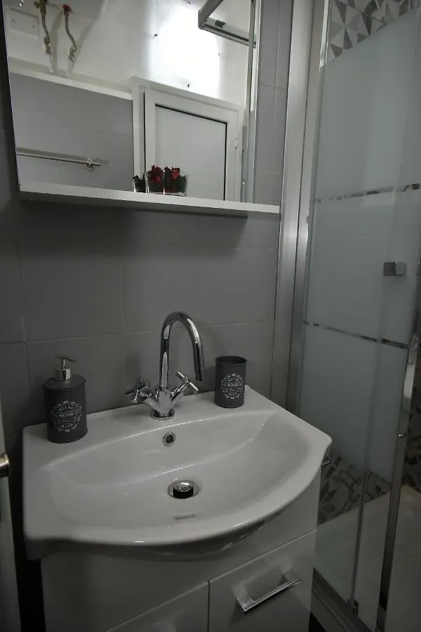 Diana Guest House Genoa