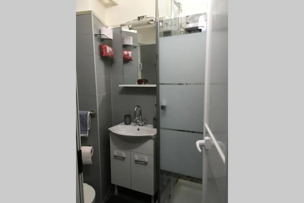 Diana Guest House Genoa Apartment